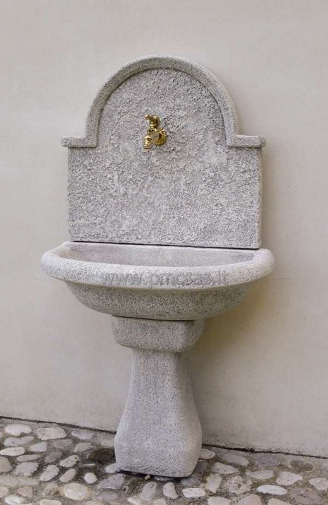 fontana a muro da giardino