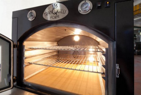 interno forno da giardino su ruote