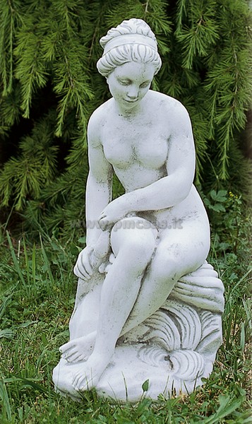 statue in porcellana